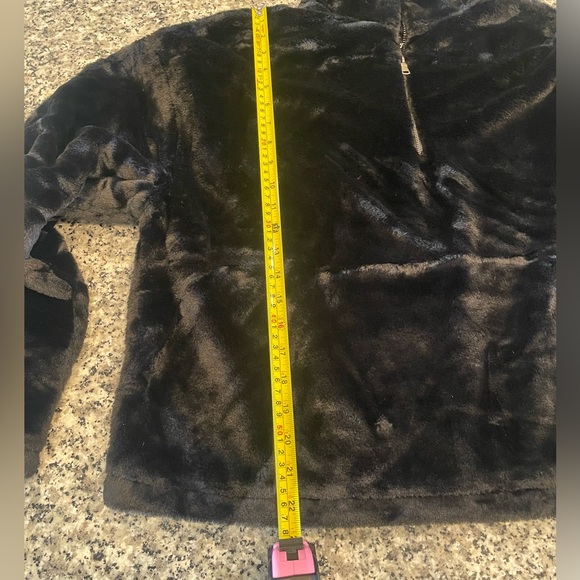 A New Day Black Faux Fur Quarter Zip Pullover Jacket Size M - Picture 3 of 8
